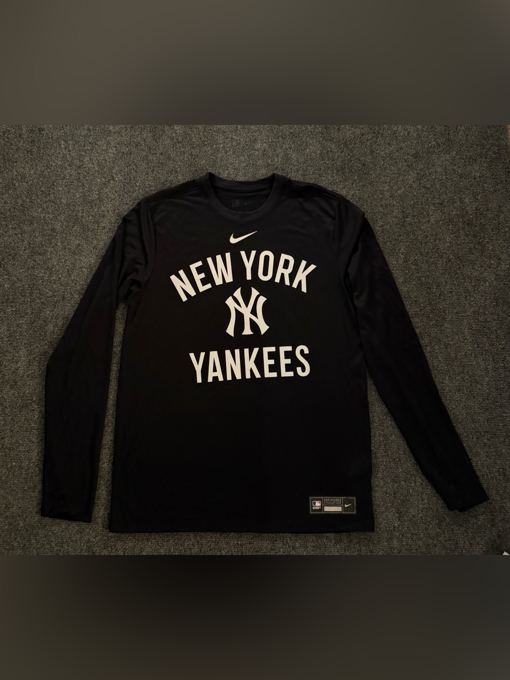 Nike New York Yankees Dri-Fit Long Sleeve Shirt Men's Medium MLB Authentic Black
